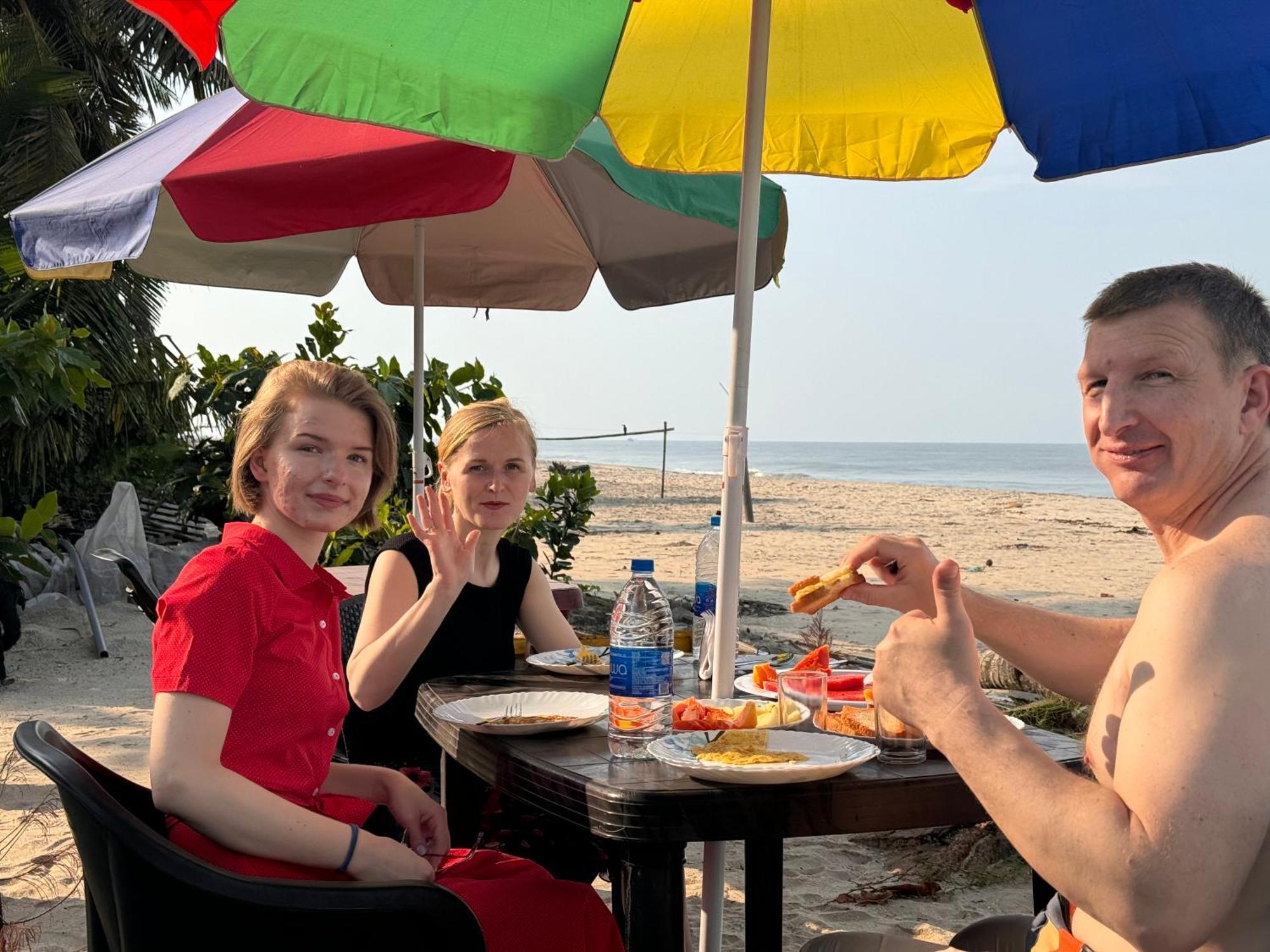 Alivious Beach Homestay Alappuzha Екстер'єр фото